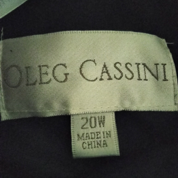 Mother of the Bride or Groom Wedding 💒 Dress - Picture 3 of 5